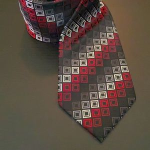 Croft & Barrow men’s neck tie - red and black